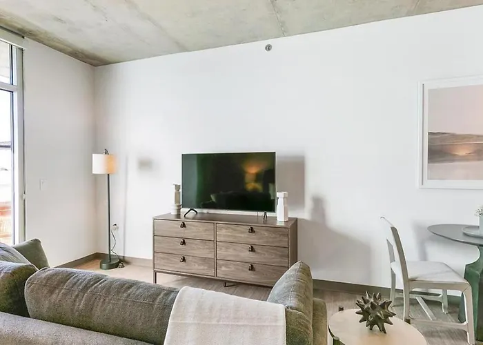 Landing - Modern With Amazing Amenities Apartment Tucson